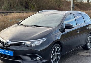 Toyota Auris Touring Sports 228.213 km 6.900 &euro; OER ERKENSCHWICK 45739