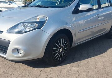 Renault Clio 39.998 km 7.499 &euro; Essen 45326