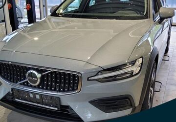 Volvo V60 Cross Country 12.079 km 35.850 &euro; Essen-Kray 45309