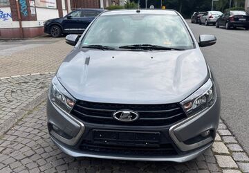 Lada Vesta 99.000 km 5.999 &euro; Gelsenkirchen 45879