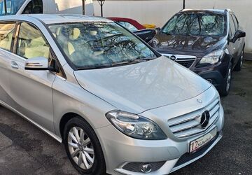Mercedes-Benz B 180 58.000 km 11.900 &euro; Essen 45136