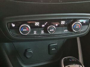 Opel Crossland X Innovation Parkass. Kamera SHZ LHZ 41.451 km 15.250 &euro; HAAN 42781