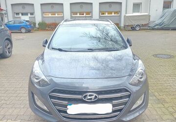 Hyundai i30 100.200 km 11.000 &euro; Recklinghausen 45663