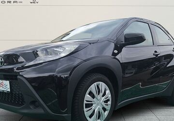 Toyota Aygo (X) 14.603 km 14.580 &euro; Bochum 44809