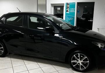 Mazda 2 100.000 km 9.499 &euro; Voerde 46562