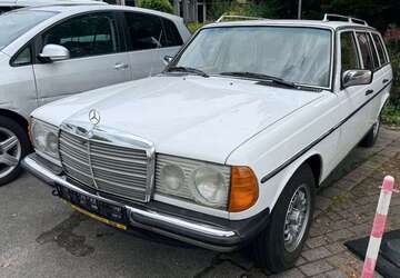 Mercedes-Benz 240 258.000 km 12.999 &euro; Wuppertal 42115