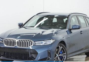 BMW 330 3.978 km 47.580 &euro; Mülheim 45472