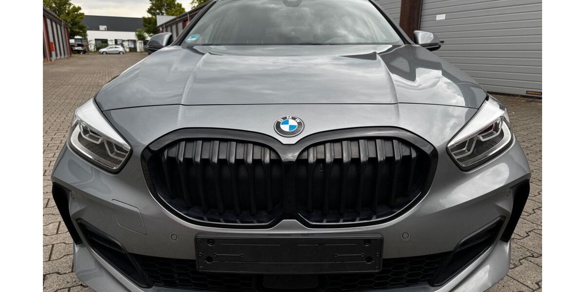 BMW 118 74.000 km 17.900 &euro; Essen 45327