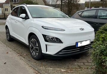 Hyundai KONA Elektro 63.000 km 20.699 &euro; Berlin 12051