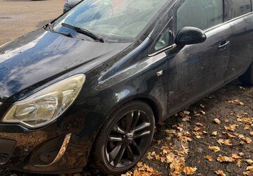 Opel Corsa 153.000 km 1.999 &euro; Essen 45356