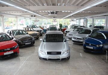 Audi A4 195.000 km 3.490 &euro; Essen 45356