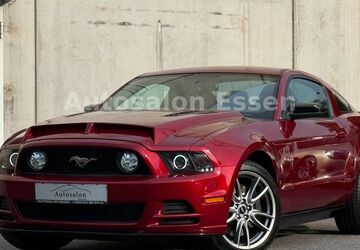 Ford Mustang 64.254 km 25.890 &euro; Essen 45141
