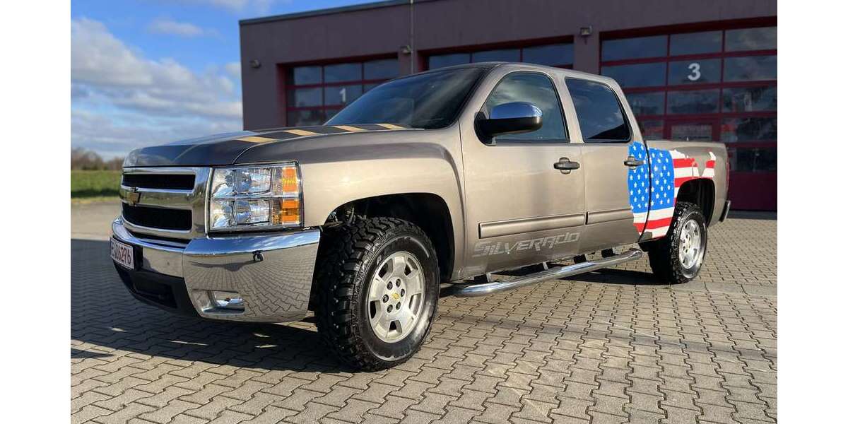 Chevrolet Silverado 86.000 km 29.000 &euro; Oer-Erkenschwick 45739