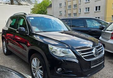 VW Tiguan 179.000 km 5.999 &euro; Essen 45144
