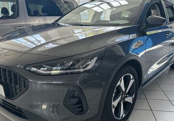 Ford Focus 49.500 km 25.490 &euro; Wuppertal 42117