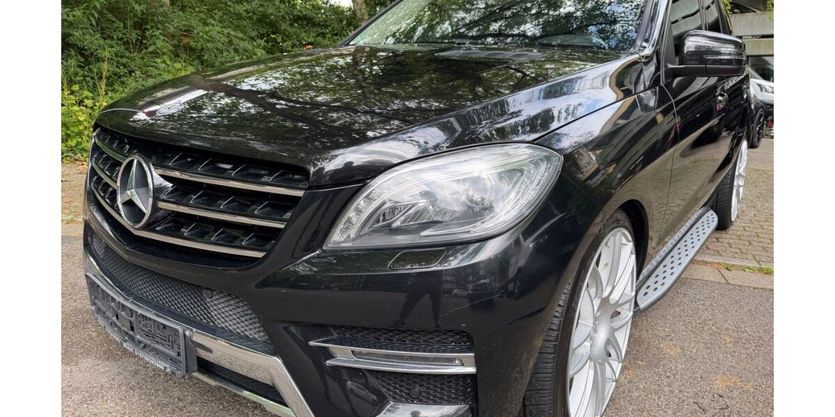 Mercedes-Benz ML 350 267.908 km 15.200 &euro; Essen 45276