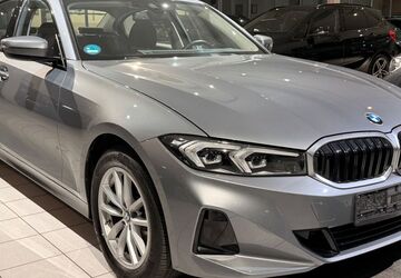 BMW 320 18.569 km 29.599 &euro; Essen 45139