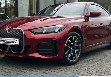 BMW i4 25.258 km 46.940 &euro; Mülheim 45472