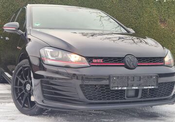 VW Golf 99.000 km 16.900 &euro; Essen 45356