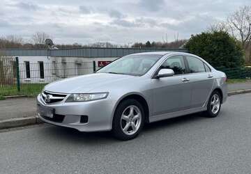 Honda Accord 301.000 km 2.300 &euro; Velbert 42551