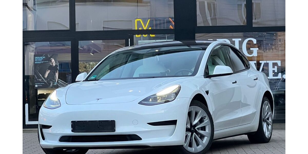 Tesla Model 3 19.676 km 29.900 &euro; Wuppertal 42283