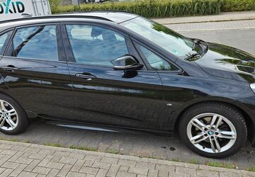 BMW 218 Active Tourer 86.500 km 13.450 &euro; Bochum 44805