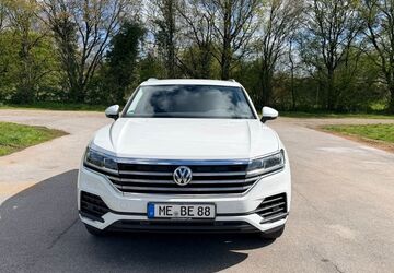 VW Touareg 109.000 km 33.300 &euro; Ratingen 40885