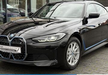 BMW i4 21.135 km 34.220 &euro; Mülheim 45472