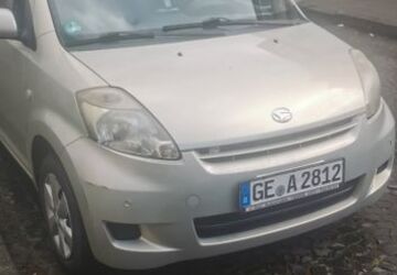 Daihatsu Sirion 95.000 km 2.700 &euro; gelsenkirchen 45888