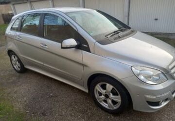 Mercedes-Benz B 180 150.000 km 4.900 &euro; Essen 45138