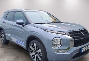 Mitsubishi Plug-in Hybrid Outlander 1.570 km 51.370 &euro; Essen 45145