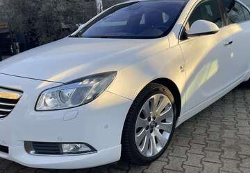 Opel Insignia 100.000 km 7.900 &euro; Essen 45356