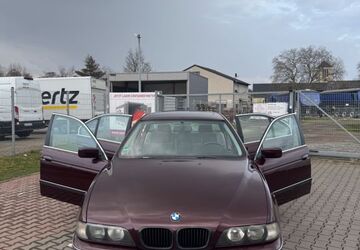 BMW 523 130.500 km 4.700 &euro; Essen 45355