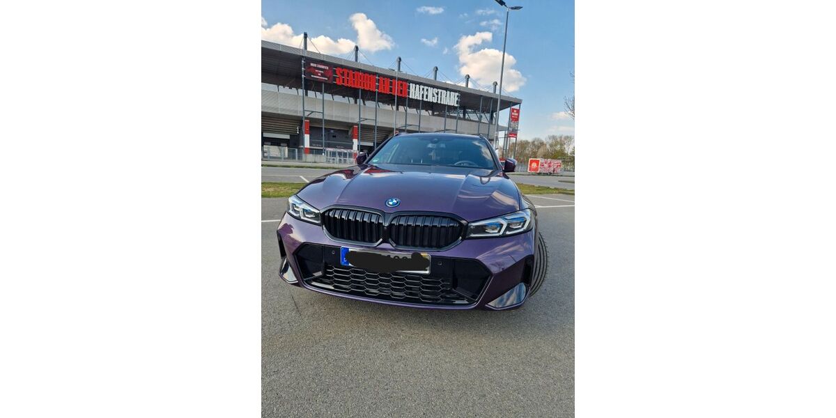 BMW 330 15.779 km 51.600 &euro; Essen 45329