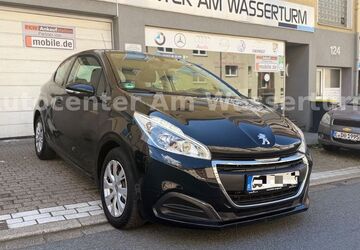 Peugeot 208 125.400 km 4.290 &euro; Essen 45139