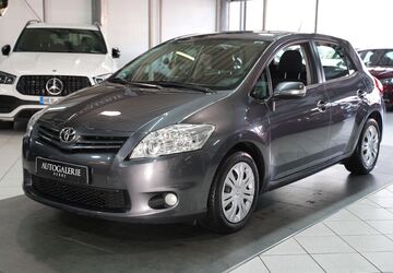 Toyota Auris 144.000 km 5.990 &euro; Herne 44652