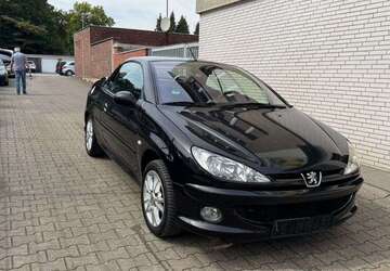 Peugeot 206 114.000 km 2.899 &euro; Essen 45143