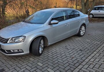 VW Passat 98.367 km 11.300 &euro; Duisburg 47249
