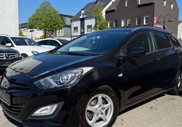 Hyundai i30 110.000 km 6.197 &euro; Herten 45699