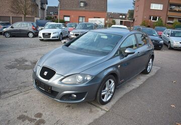 Seat Leon 82.700 km 8.980 &euro; Oberhausen 46145