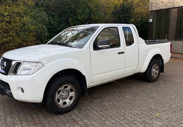 Nissan Navara 194.000 km 7.499 &euro; Duisburg 47058