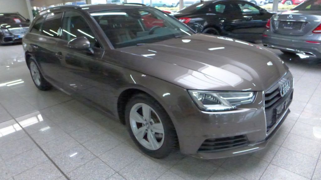 Audi A4 156.090 km 15.890 &euro; Hattingen (bei Bochum) 45527