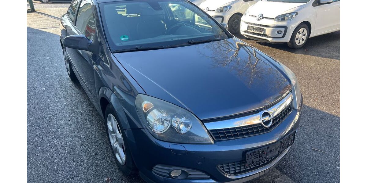 Opel Astra 181.000 km 2.499 &euro; Recklinghausen 45663