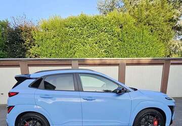 Hyundai KONA 22.586 km 29.850 &euro; Oberhausen 46045