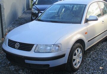 VW Passat 158.900 km 1.400 &euro; Recklinghausen 45663