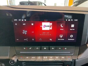 Opel Astra Ultimate PANO LHZ SHZ KAM NAVI 2.700 km 29.980 &euro; HAAN 42781