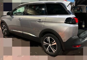 Peugeot 5008 120.000 km 14.800 &euro; Duisburg 47167