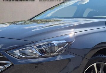 Hyundai i30 58.000 km 17.900 &euro; Essen 45356