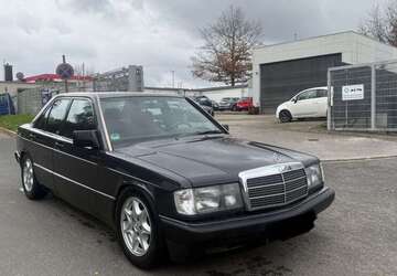 Mercedes-Benz 190 211.000 km 3.899 &euro; Essen 45143