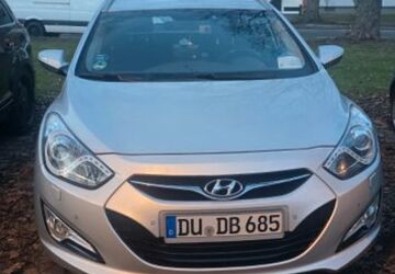 Hyundai i40 212.000 km 4.400 &euro; Duisburg 47167